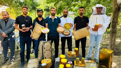 Yüksekova’da bal hasadı başladı