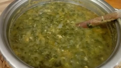 Kara Lahana Çorbası Tarifi: Karadeniz’in Şifa Dolu Lezzeti