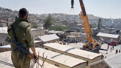 Kalkiliye’de skandal! İsrailliler Filistin topraklarını gasp etti!
