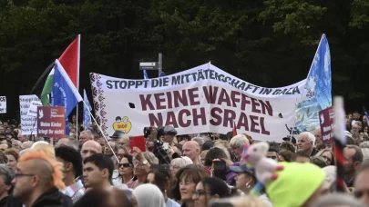 Berlin'de "Gazze'de soykırımı durdurun" çağrısı