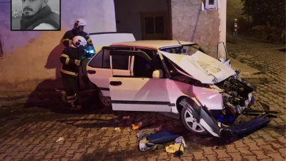 Niksar’da feci kaza: Tofaş hurdaya döndü