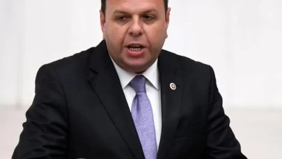 Milletvekili Ün'ün aracıyla kaçakçılık yaptıkları iddia edilen iki kişinin yargılanmasına başlandı