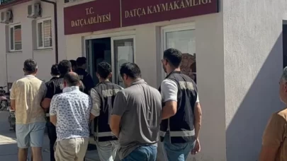 FETÖ şüphelileri denizde yakalandı