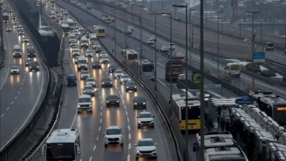 Karayollarında çalışma yapılan kesimlerde sürücülere uyarı!