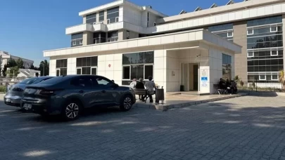 Eski sevgilisini öldürüp intihar etti