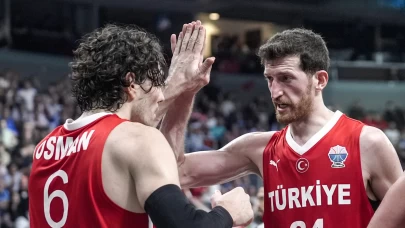 Ekonomi yönetimi EuroBasket 2025'te finale yükselen A Milli Basketbol Takımı'nı kutladı