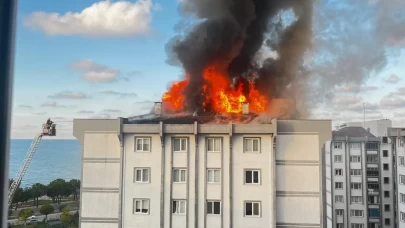 Ordu’da 7 katlı binanın çatısı alev alev yandı