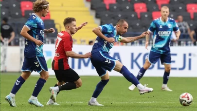 Gaziantep'te 4 gollü maçta kazanan çıkmadı