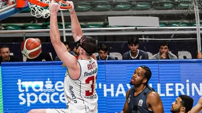 Finalspor, Yalovaspor Basketbol’u geçti