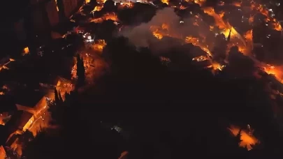 İzmit'te ormanlık alandaki baraka alev alev yandı