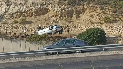 Sivas’ta takla atan otomobilin sürücüsü yaralandı