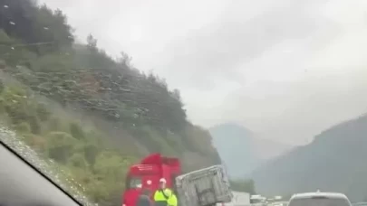 Yağış D-650’de kazayı beraberinde getirdi