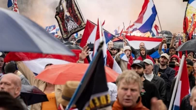 Hollanda’da göçmenlik karşıtı gösterilerde protestocular polisle çatıştı