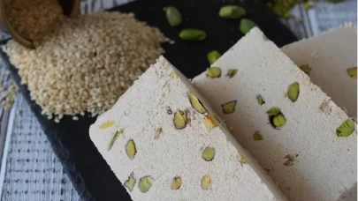 Fıstıklı Yaz Helvası Tarifi: Hafif ve Lezzetli Yaz Tatlısı