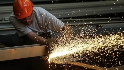 Sanayi üretimi yıllık yüzde 5 arttı