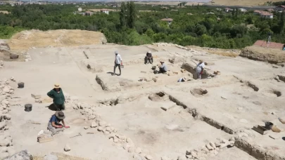 Arslantepe Höyüğü’nde 3 Bin Yıllık Fırın Gün Yüzüne Çıkarıldı