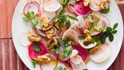 Turp salatası tarifi: Kışın en ferah lezzeti