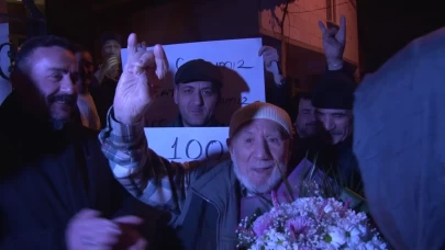MHP Beykoz'dan gönüllere dokunan vefa: Ülkücü şehit Atilla Kurtuluş'un babası 100 yaşında