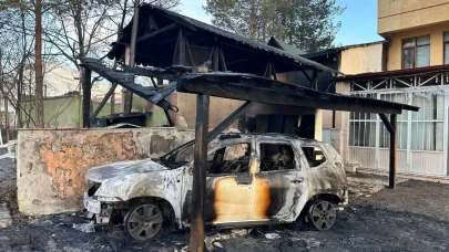 Cip alev aldı, iş yerine sıçradı