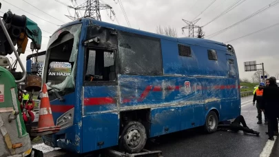 Cezaevi nakil aracı devrildi! Yaralı 17 kişi taburcu oldu