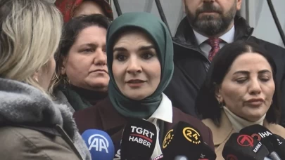 Bakan Göktaş, kreşte şiddete uğradığı belirtilen çocuğu ziyaret etti