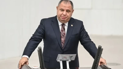 MHP'li Öztürk: Basın, toplumun mihenk taşıdır