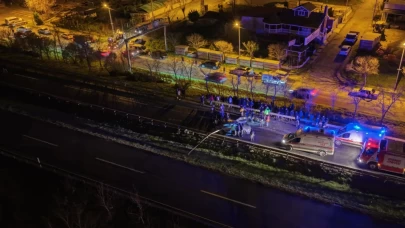 Silivri'de feci kaza: Araçta sıkışan sürücü hayatını kaybetti