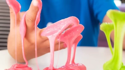 Akışkan eğlencenin pedagojik yüzü: Slime oynamanın kazanımları