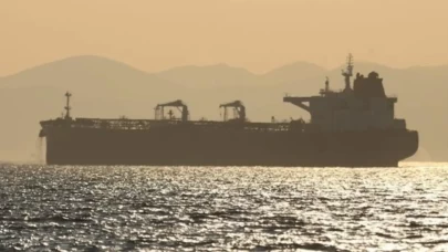 ABD’den Karayipler’de tanker baskını: 'Hayalet filo'ya el konuldu!