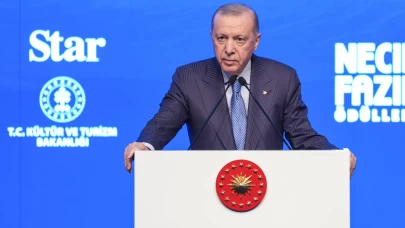 Cumhurbaşkanı Erdoğan Necip Fazıl Ödülleri töreninde konuştu: Küresel bir yozlaşma çağındayız