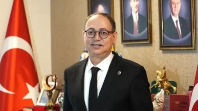 MHP'li İlyas Topsakal’dan akademik paylaşım:  Alperen Kürşad Zengin notlarıyla ABD’nin “konsolidasyon” planı