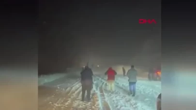 Erzincan-Sivas karayoluna çığ düştü! Yol ulaşıma kapandı