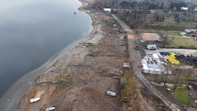 Sapanca Gölü kıyısında kaçak yapılar için yıkım kararı