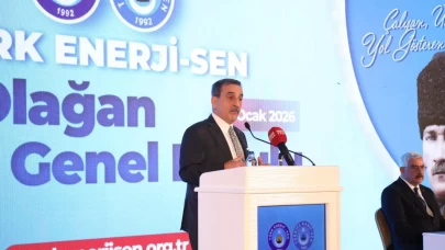 Türkiye Kamu-Sen Genel Başkanı Kahveci: 'Türk milletinin değerleriyle asla ters düşmeyeceğiz'