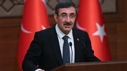 Cevdet Yılmaz: 'Bayrağa yapılan saldırı 86 milyona yapılan saldırıdır'