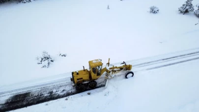 Karabük’te ekipler kar karşısında teyakkuzda: 144 köy yolundan 123’ü temizlendi