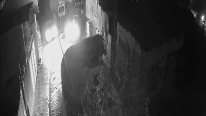 Tokat’ta husumet iddiası! Park halindeki otomobile kasıtlı çarptı