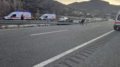 Gümüşhane-Trabzon yolunda buzlanma kazaya neden oldu!