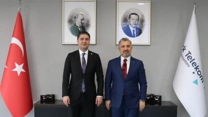 MHP’li Özdemir'den Türk Telekom’a ziyaret! Gündem yerli teknoloji