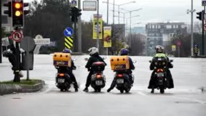 Gaziantep’te motokuryelere soğuk hava engeli
