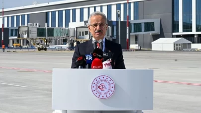 Bakan Uraloğlu açıkladı: Havayolu yolcu sayısında Cumhuriyet rekoru