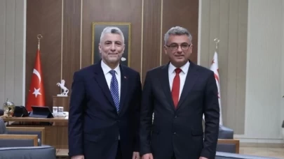 Ticaret Bakanı Bolat, KKTC'de Cumhurbaşkanı Erhürman ile görüştü