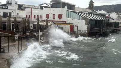Bodrum’da fırtına alarmı: Feribot seferleri iptal