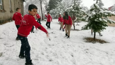 Adana'da bir ilçede eğitime kar tatili