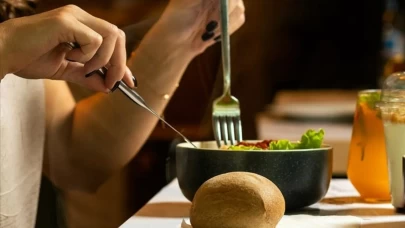 Aynaya bakamayanlar bu diyeti konuşuyor!