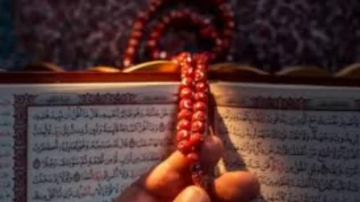 Miraç Kandili’nde çekilen bu tesbihler ferahlatıyor