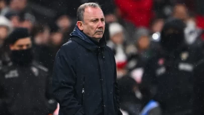 Sergen Yalçın: “Bu kadar kötü yönetimle nasıl maç oynayacağız?”