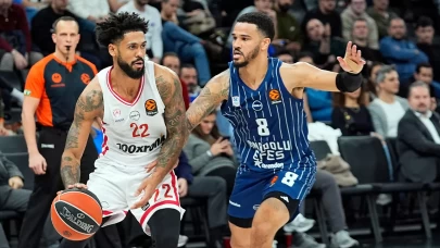 Anadolu Efes EuroLeague’de Olympiakos’a direnemedi