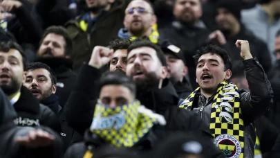 Sarı-lacivertli taraftarlar Romanya’da tribünleri doldurdu