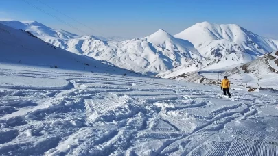Palandöken’de kar 228 santimetreye çıktı